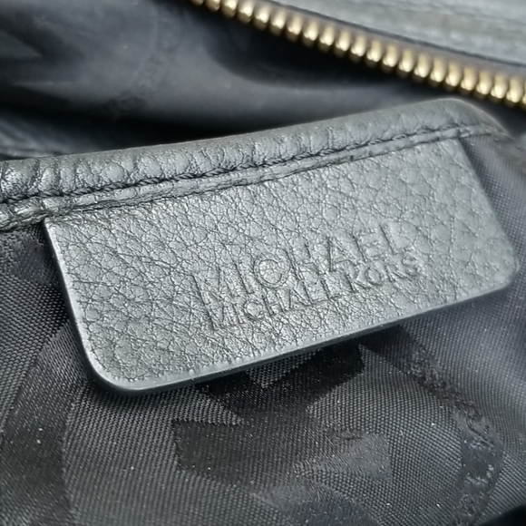 👜Michael Kors Austin black leather satchel - Picture 10 of 11